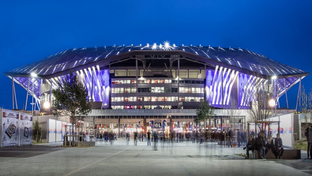 parc olympique lyonnais night